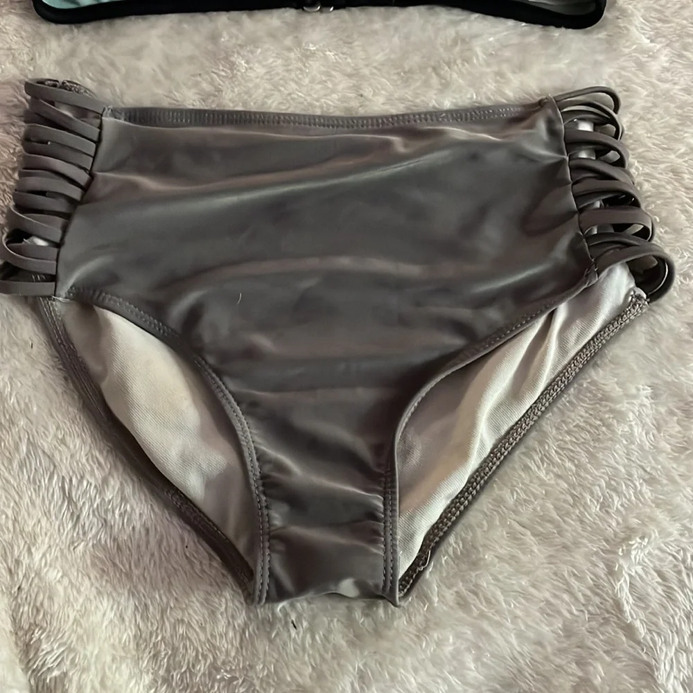 bikini - Picture 2 of 5